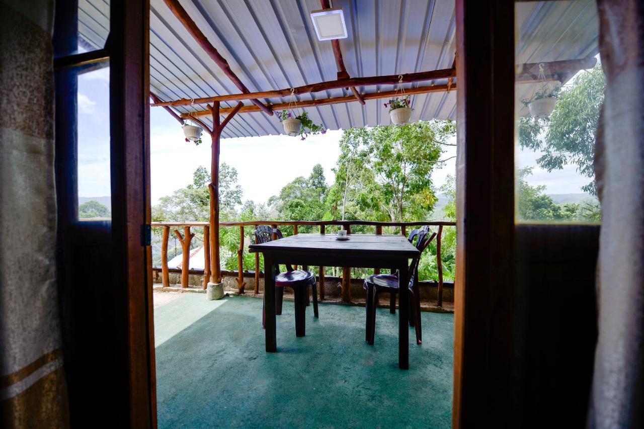 Apurvi Homestay Ella Exteriör bild