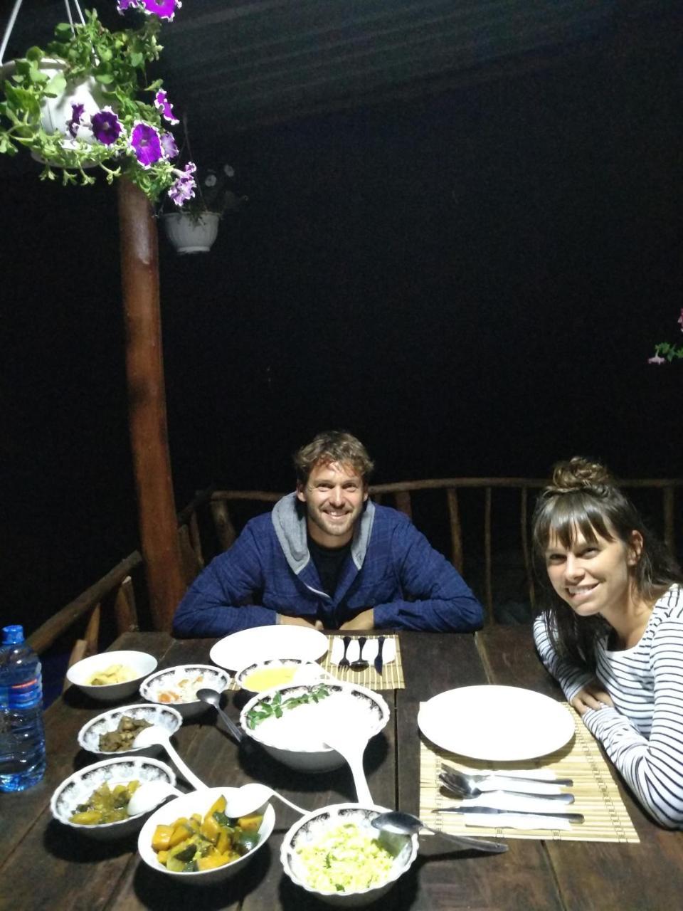 Apurvi Homestay Ella Exteriör bild